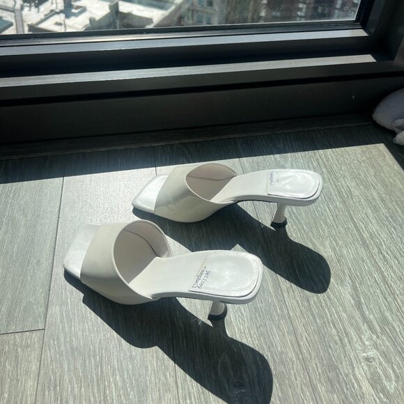Jeffrey Campbell White Low Heels - Picture 1 of 1